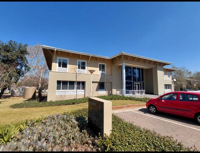 423M² OFFICE TO LET IN WOODMEAD
